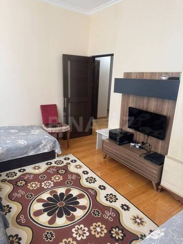 İcarəyə verilir 3 otaqlı köhnə tikili 105 m², Yeni Günəşli q., photo 1 from 11