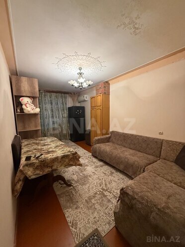 Продаётся 2-комн. вторичка 65 м², м. Ази Асланов, photo 1 from 8