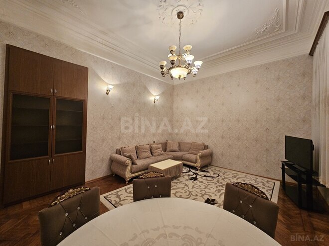 İcarəyə verilir 3 otaqlı köhnə tikili 120 m², İçəri Şəhər m., photo 6 from 16