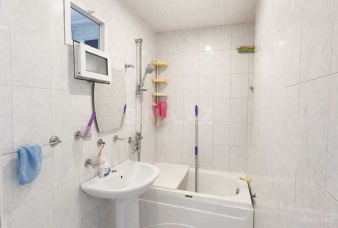 Продаётся 4-комн. вторичка 100 м², м. Халглар Достлугу, photo 9 from 11