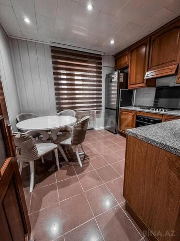 İcarəyə verilir 2 otaqlı köhnə tikili 70 m², Sahil m., photo 11 from 13