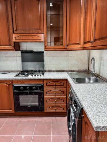 İcarəyə verilir 2 otaqlı köhnə tikili 70 m², Sahil m., photo 8 from 13