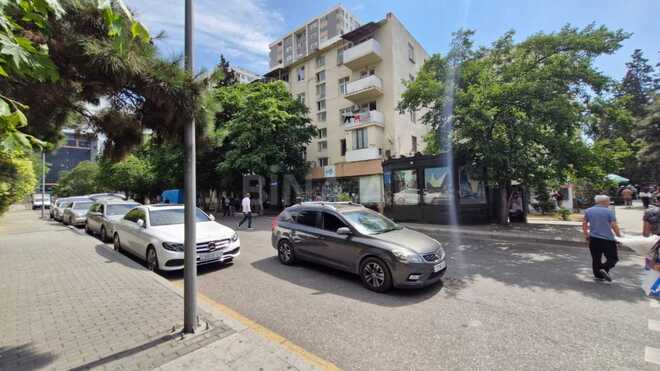 Продаётся 3-комн. вторичка 70 м², м. Кара Караев, photo 10 from 14