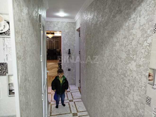 Продаётся 3-комн. вторичка 70 м², м. Кара Караев, photo 5 from 14