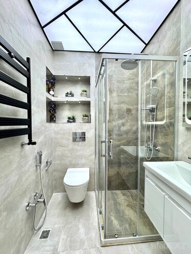 Продаётся 2-комн. новостройка 45 м², м. Кара Караев, photo 6 from 8