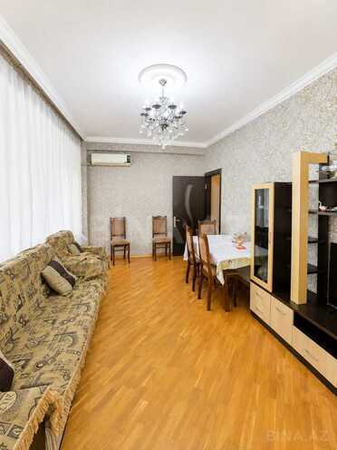 Продаётся 3-комн. новостройка 102 м², м. Кара Караев, photo 1 from 15