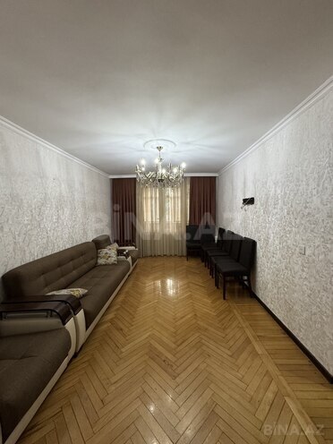 Продаётся 3-комн. вторичка 85 м², м. Элмляр Академиясы, photo 1 from 10