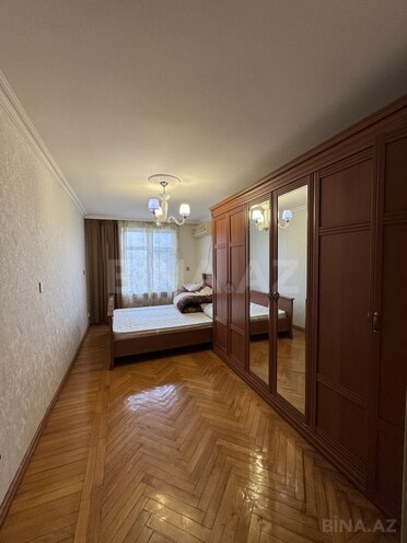 Продаётся 3-комн. вторичка 85 м², м. Элмляр Академиясы, photo 3 from 10