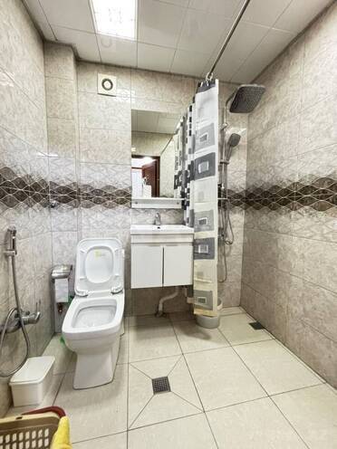 Satılır 2 otaqlı köhnə tikili 50 m², Qara Qarayev m., photo 12 from 16