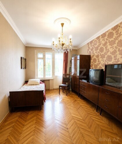 Satılır 3 otaqlı köhnə tikili 70 m², Nəriman Nərimanov m., photo 3 from 8