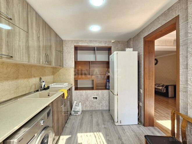Satılır 3 otaqlı köhnə tikili 65 m², İnşaatçılar m., photo 6 from 18