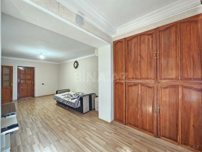 Satılır 3 otaqlı köhnə tikili 65 m², İnşaatçılar m., photo 5 from 18