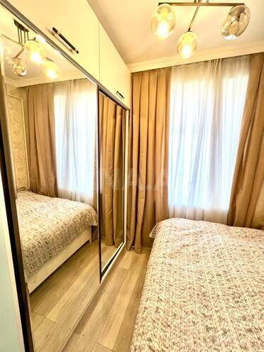 Satılır 2 otaqlı köhnə tikili 47 m², Qara Qarayev m., photo 14 from 16
