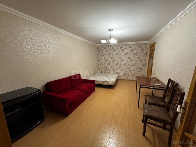 Сдаётся 1-комн. вторичка 45 м², м. Кара Караев, photo 3 from 11