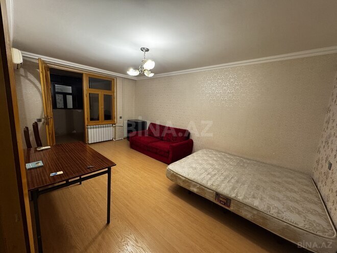 Сдаётся 1-комн. вторичка 45 м², м. Кара Караев, photo 1 from 11
