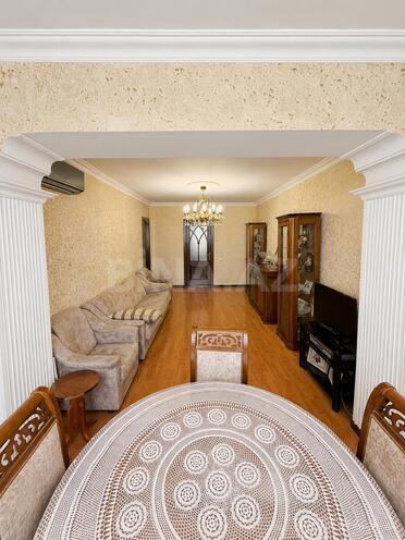 Satılır 3 otaqlı köhnə tikili 75 m², Elmlər Akademiyası m., photo 3 from 14