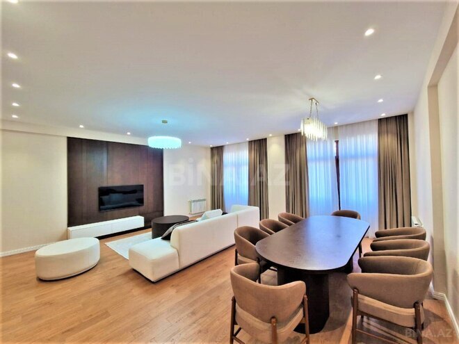 Сдается 3-комн. новостройка 180 м², м. Низами, photo 3 from 30