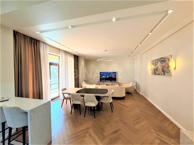 Сдается 3-комн. новостройка 180 м², м. Низами, photo 1 from 21