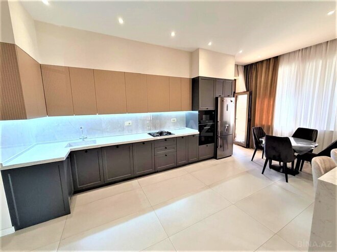 Сдается 3-комн. новостройка 180 м², м. Низами, photo 17 from 21