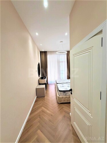 Сдается 3-комн. новостройка 180 м², м. Низами, photo 11 from 21