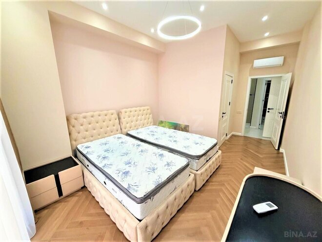 Сдается 3-комн. новостройка 180 м², м. Низами, photo 13 from 21