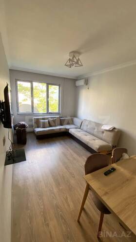 Сдаётся 1-комн. вторичка 40 м², м. Гянджлик, photo 1 from 10
