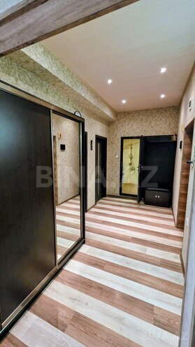 Сдаётся 3-комн. новостройка 76 м², м. Ази Асланов, photo 1 from 18