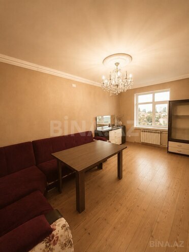 Продаётся 3-комн. вторичка 60 м², м. Ази Асланов, photo 1 from 16