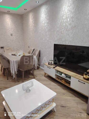 Продаётся 3-комн. вторичка 65 м², м. Низами, photo 3 from 21