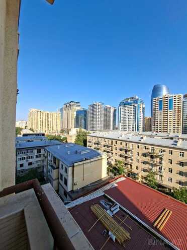 İcarəyə verilir 4 otaqlı yeni tikili 260 m², 28 May m., photo 11 from 22