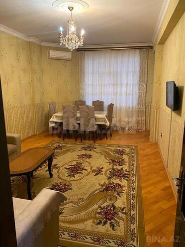 Сдаётся 2-комн. новостройка 99 м², м. 8 ноября, photo 1 from 8