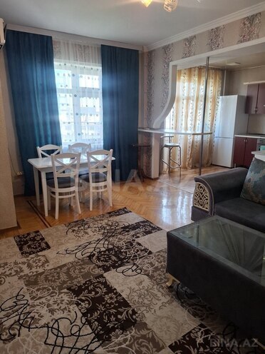 Сдаётся 2-комн. новостройка 75 м², м. Ичеришехер, photo 1 from 11