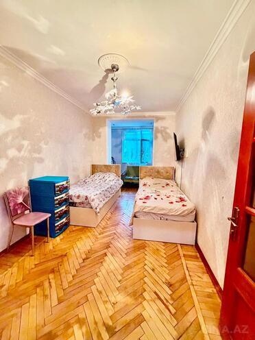 Продаётся 3-комн. вторичка 80 м², м. Кара Караев, photo 4 from 9
