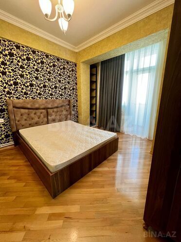 Сдаётся 2-комн. новостройка 70 м², м. Иншаатчылар, photo 3 from 11