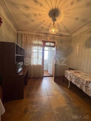 Продаётся 4-комн. вторичка 70 м², м. Ази Асланов, photo 7 from 24