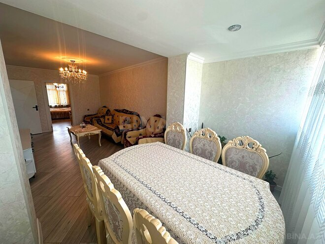 Продаётся 3-комн. вторичка 70 м², м. Нефтчиляр, photo 3 from 13