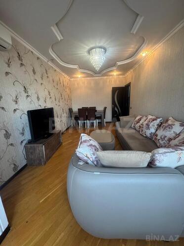 Продаётся 2-комн. вторичка 70 м², м. Азадлыг проспекти, photo 1 from 25