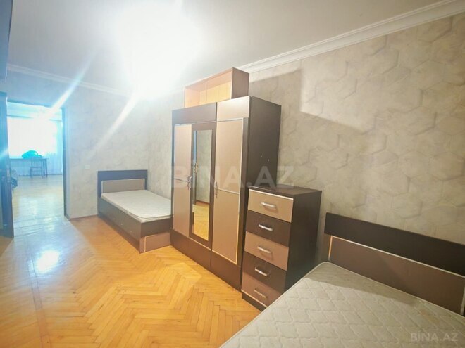 Продаётся 3-комн. вторичка 65 м², м. Иншаатчылар, photo 7 from 18