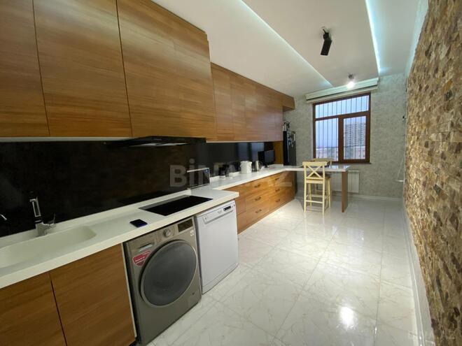 Продаётся 2-комн. новостройка 90 м², м. Иншаатчылар, photo 4 from 24