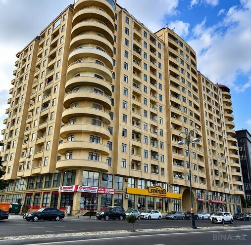 Продаётся 2-комн. новостройка 90 м², м. Иншаатчылар, photo 1 from 24
