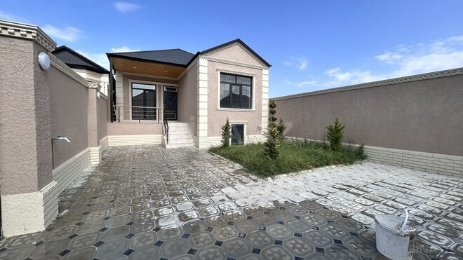 Satılır 4 otaqlı həyət evi/bağ evi 100 m², Saray q., photo 1 from 11