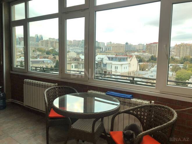 Satılır 4 otaqlı köhnə tikili 110 m², Sahil m., photo 4 from 11