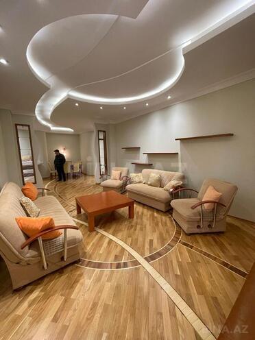 İcarəyə verilir 3 otaqlı yeni tikili 130 m², 8 Noyabr m., photo 3 from 17