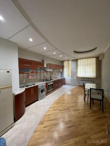 İcarəyə verilir 3 otaqlı yeni tikili 130 m², 8 Noyabr m., photo 9 from 17