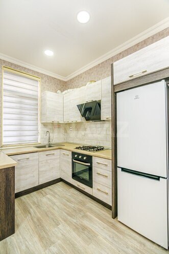 İcarəyə verilir 2 otaqlı köhnə tikili 68 m², Sahil m., photo 14 from 30