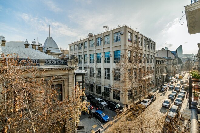 İcarəyə verilir 2 otaqlı köhnə tikili 68 m², Sahil m., photo 13 from 30