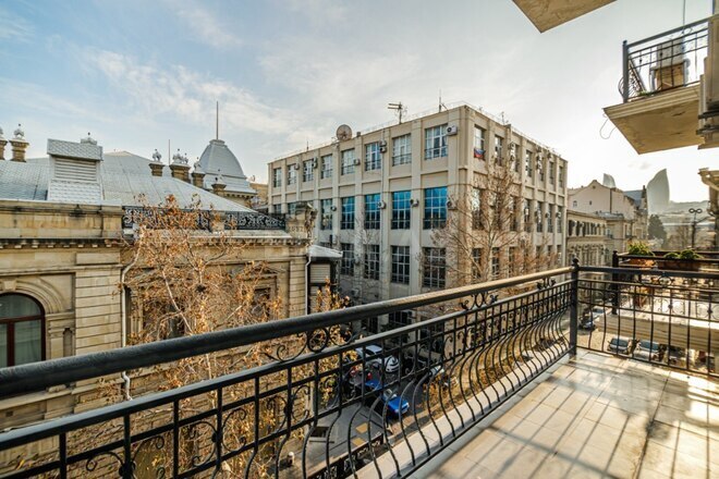 İcarəyə verilir 2 otaqlı köhnə tikili 68 m², Sahil m., photo 4 from 30