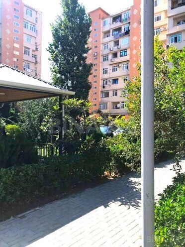Satılır 1 otaqlı köhnə tikili 45 m², Yeni Günəşli q., photo 1 from 13