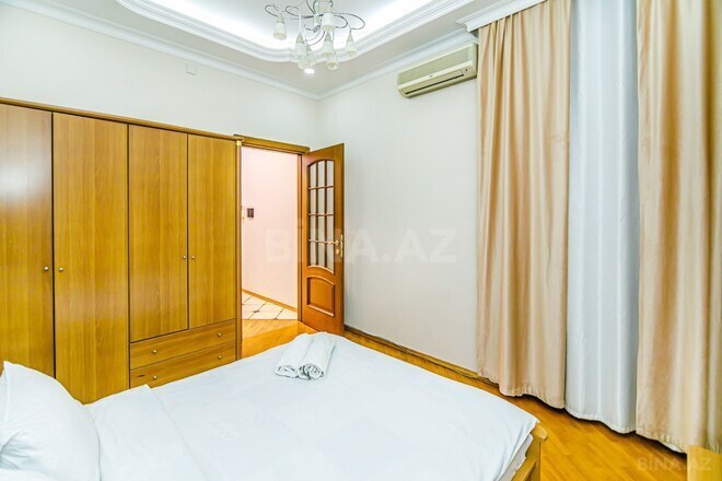 İcarəyə verilir 3 otaqlı köhnə tikili 87 m², Sahil m., photo 10 from 32