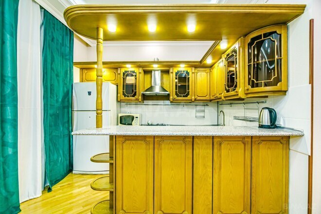 İcarəyə verilir 3 otaqlı köhnə tikili 87 m², Sahil m., photo 16 from 32